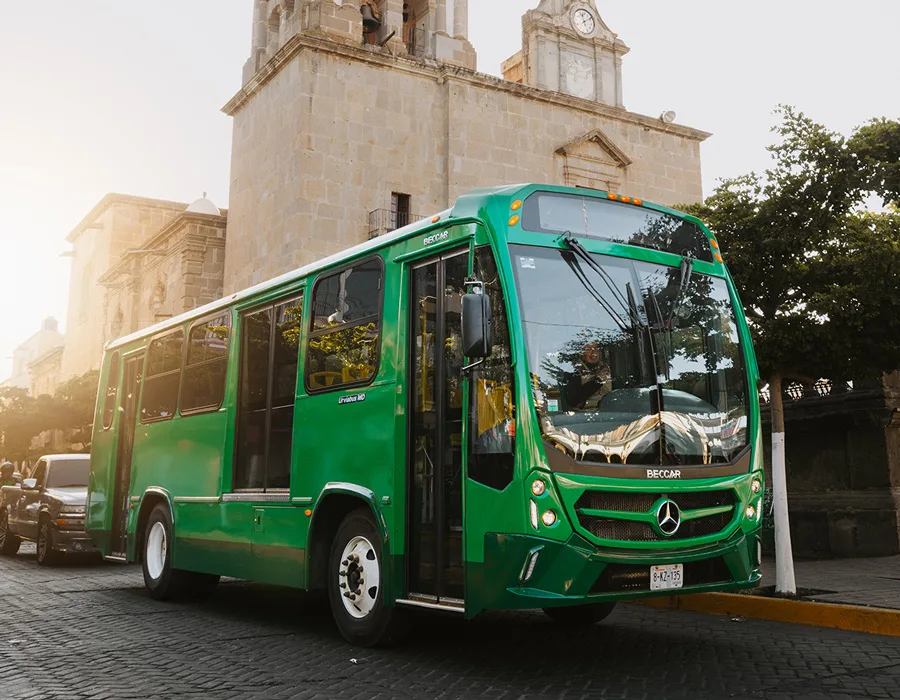 Autobús Cab Forward