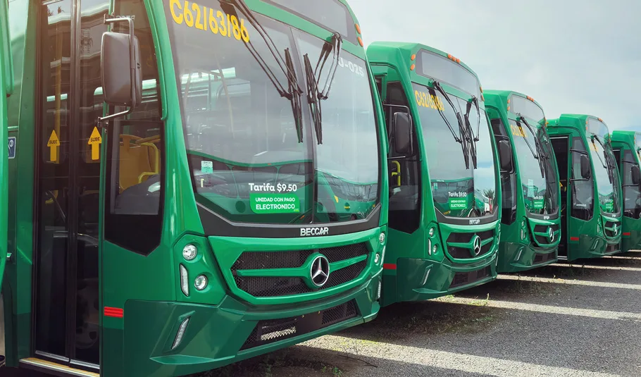 Flota de autobuses BECCAR